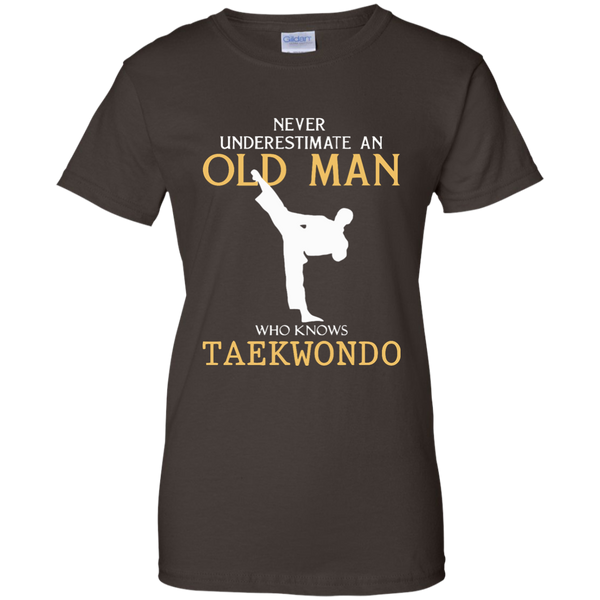 Men's Never Underestimate An Old Man Who Knows Taekwondo T-shirt M/W/H